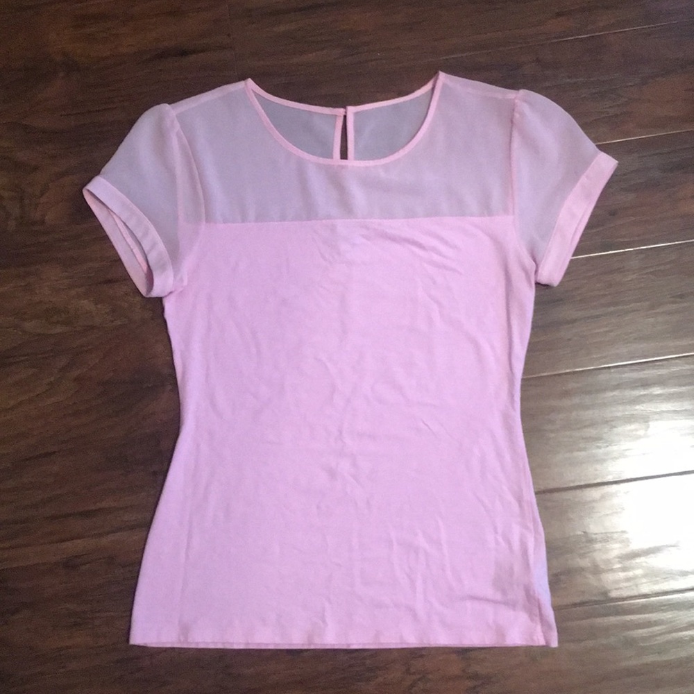 pink shirt